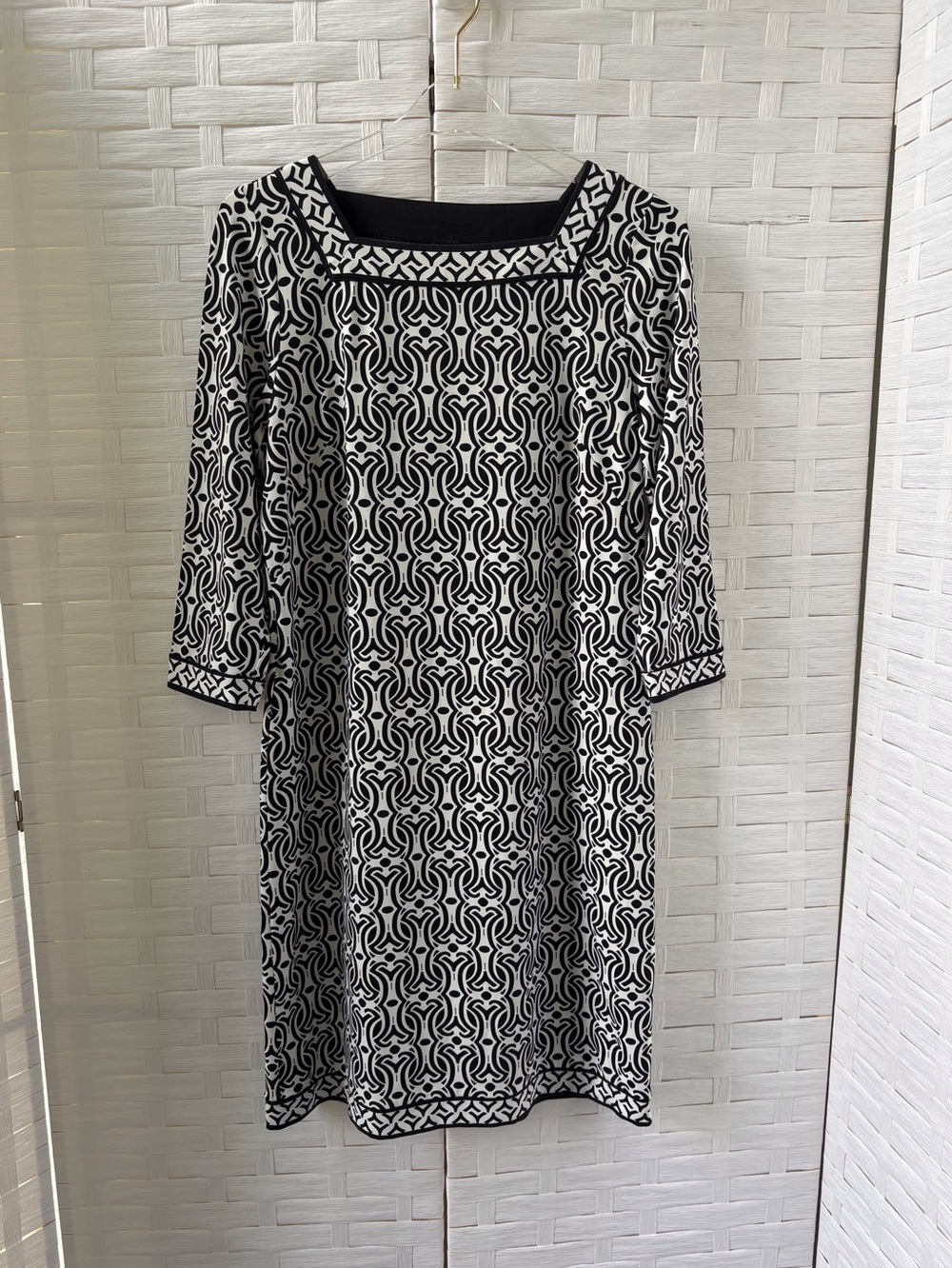 Talbots M 3/4 Sleeve Black White Shift Dress Square Neckline Office Church Chic